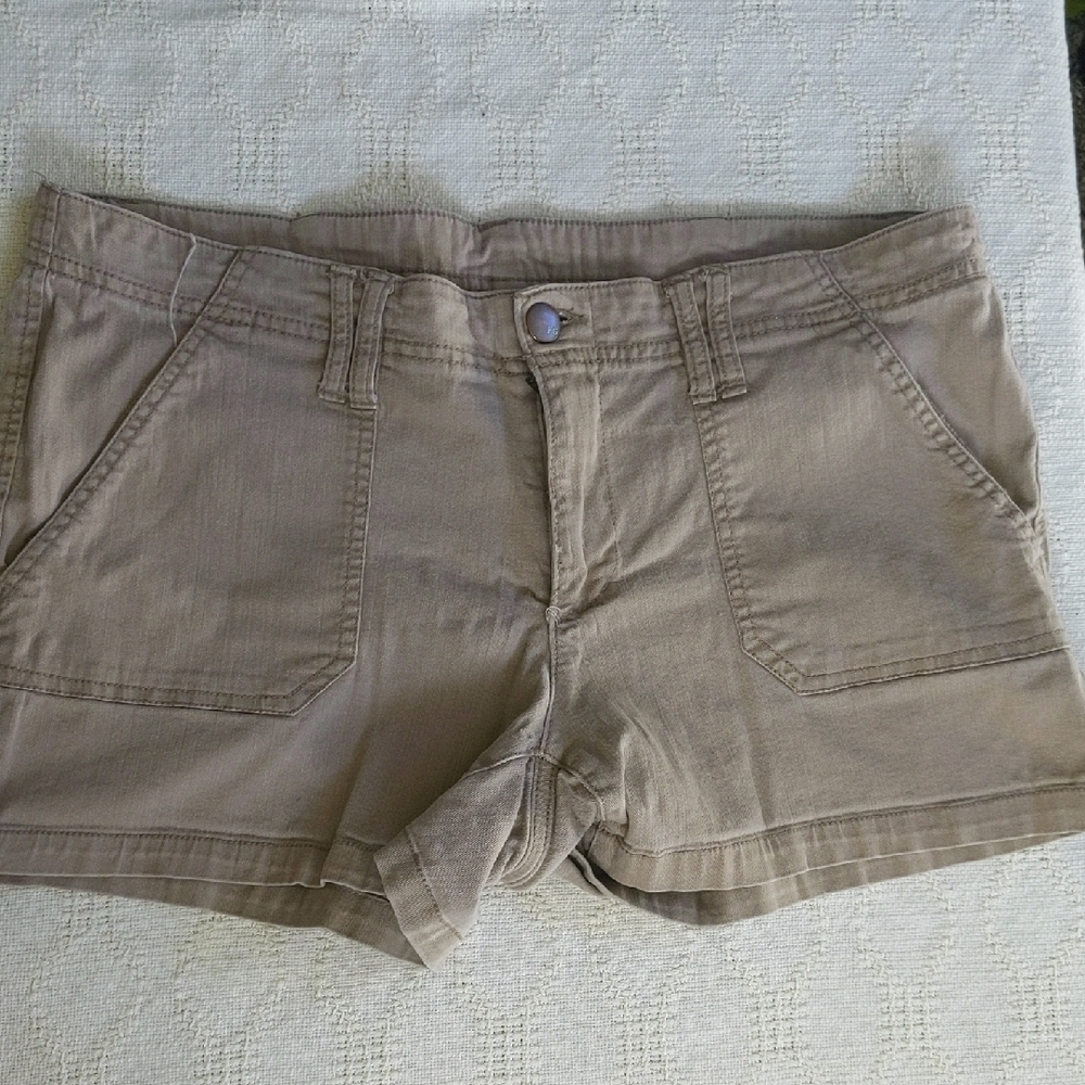 Faded Glory Women's Tan Cargo Shorts